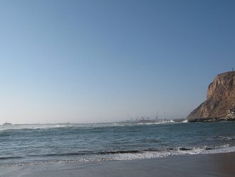 Playa Laucho con cerro Morro (01)