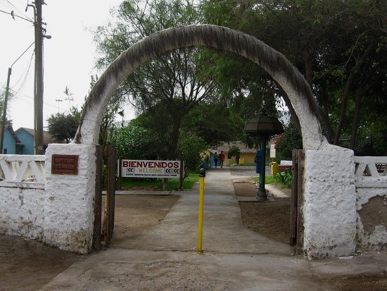 Kunsthandwerkerdorf von Arica, der
                              Eingang, Nahaufnahme