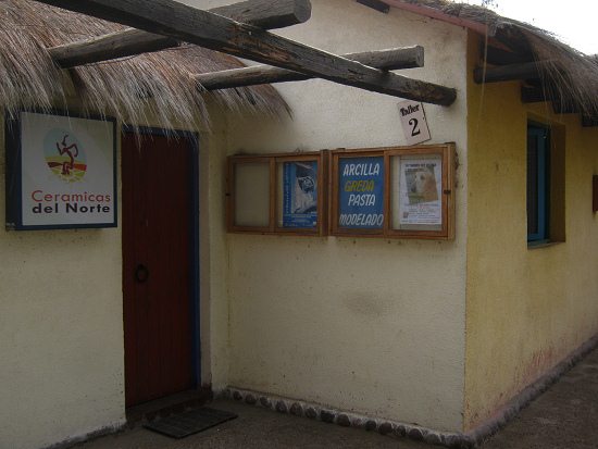 Pueblo artesanal de Arica, casa de
                              cermicas, taller no. 2