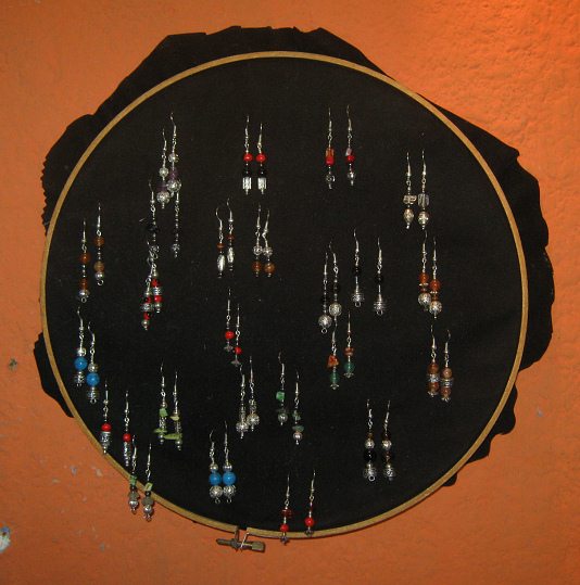Pueblo artesanal de Arica, taller no. 9
                            (taller de joyas), aretes