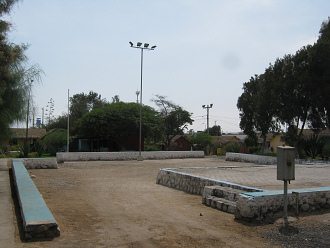 Pueblo artesanal de Arica,
                                    plaza 02