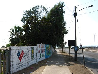 Malereien an der Mauer der
                          Tarapac-Universitt gegen das Rauchen