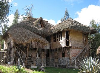 Das Gstehaus "Inkahaus" ("inca
                  huasi") in Salasaca-Huasalata