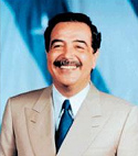 Jaime Nebot, alcalde de
                                Guayaquil desde el 2000, retrato [2] de
                                un organizador