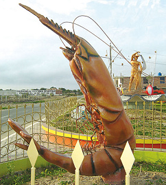 Garnelendenkmal
                                    (Shrimps-Denkmal) in Huaquillas