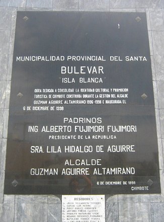 Placa memorial del "Bulevar
                                  Isla Blanca" 02