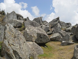 Cantera de Machu Picchu con su caos de piedras