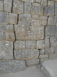 Machu Picchu, muro lateral grande, detalle 9