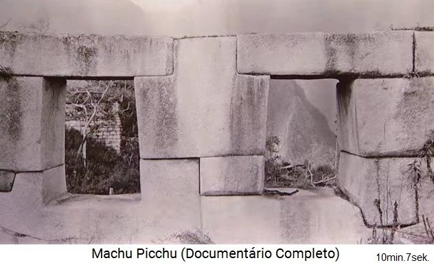 Bingham in Machu Picchu 1912: Der Drei-Fenster-Tempel ist von Bumen und Buschwerk befreit
