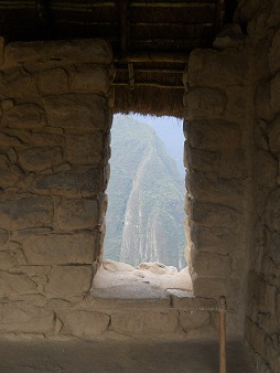 Machu Picchu, das Huschen in der hohen
                    Landwirtschaftszone, Nahaufnahmen der Fenster 03