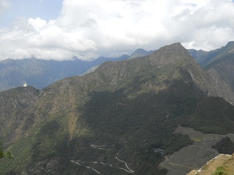 Aufstieg zum Gipfel Huaynapicchu, Aussicht auf
                    die Berge