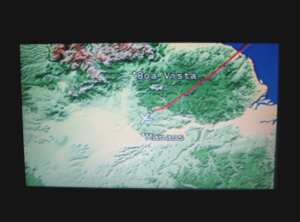 Bildschirmkarte mit der Flugroute über
                        Brasilien, Grossaufnahme