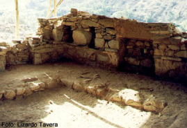 Kotosh: Templo de las Manos Cruzadas,
                          vista interior