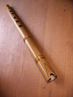 Flauta
                          "quena" (kena), primer plano