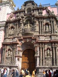 Lima, iglesia barroco colonial La
                            Merced