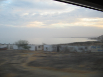 Panamericana in Nord-Peru bei Mancora,
                        Strandbucht mit Panorama