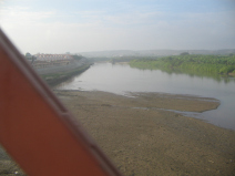 Panamericana in Nord-Peru, Flussberquerung
                        vor Tumbes (02)