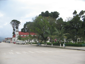 Park mit Kirche vom Jirn Mariscal
                          Castilla aus gesehen