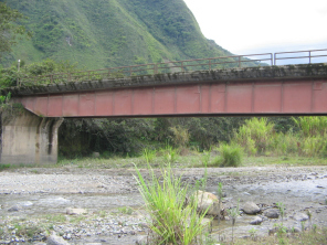 El puente sobre el ro Santa
                                  Clara 01